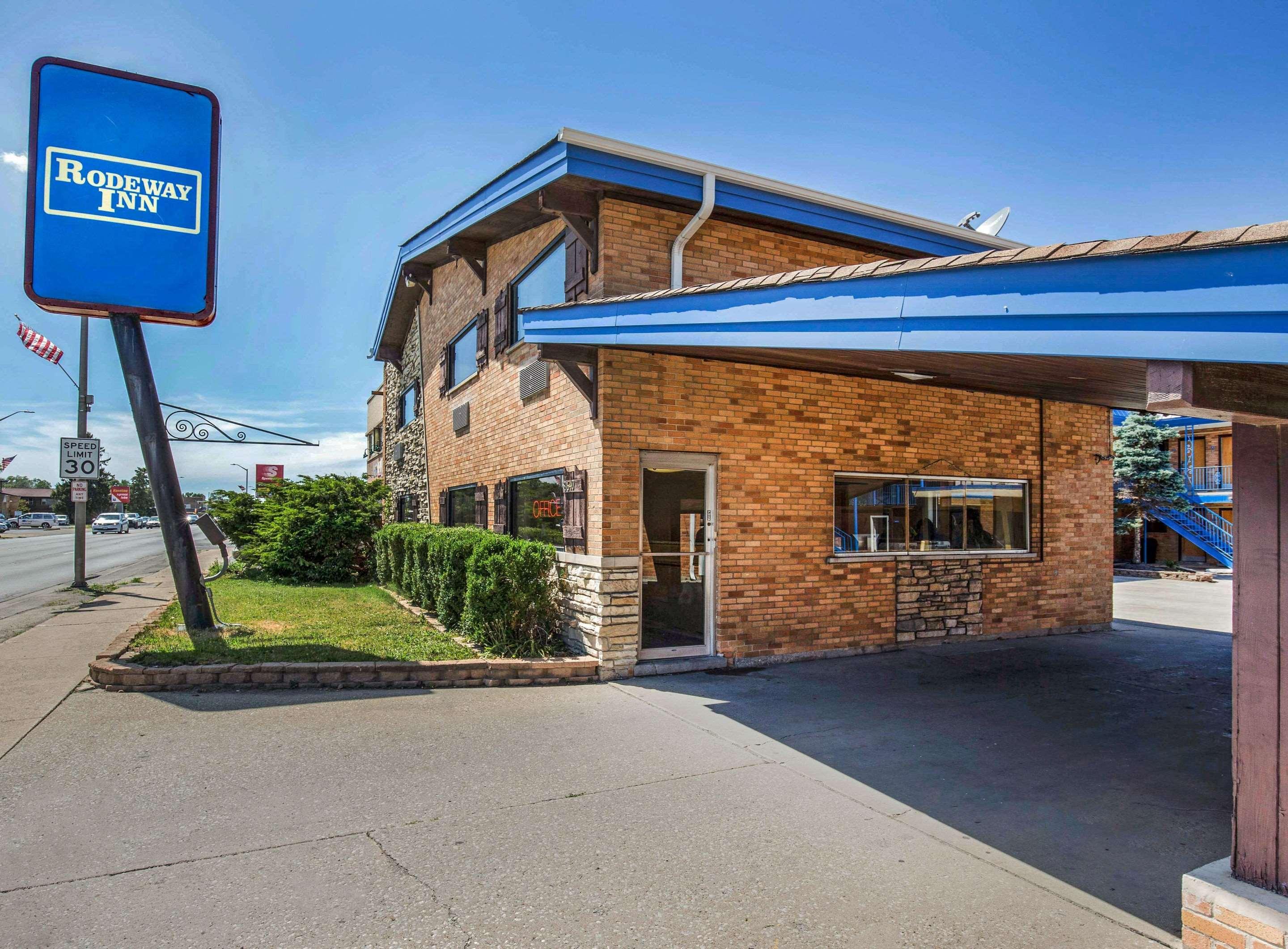 Inn Rodeway - La Grange Lyons