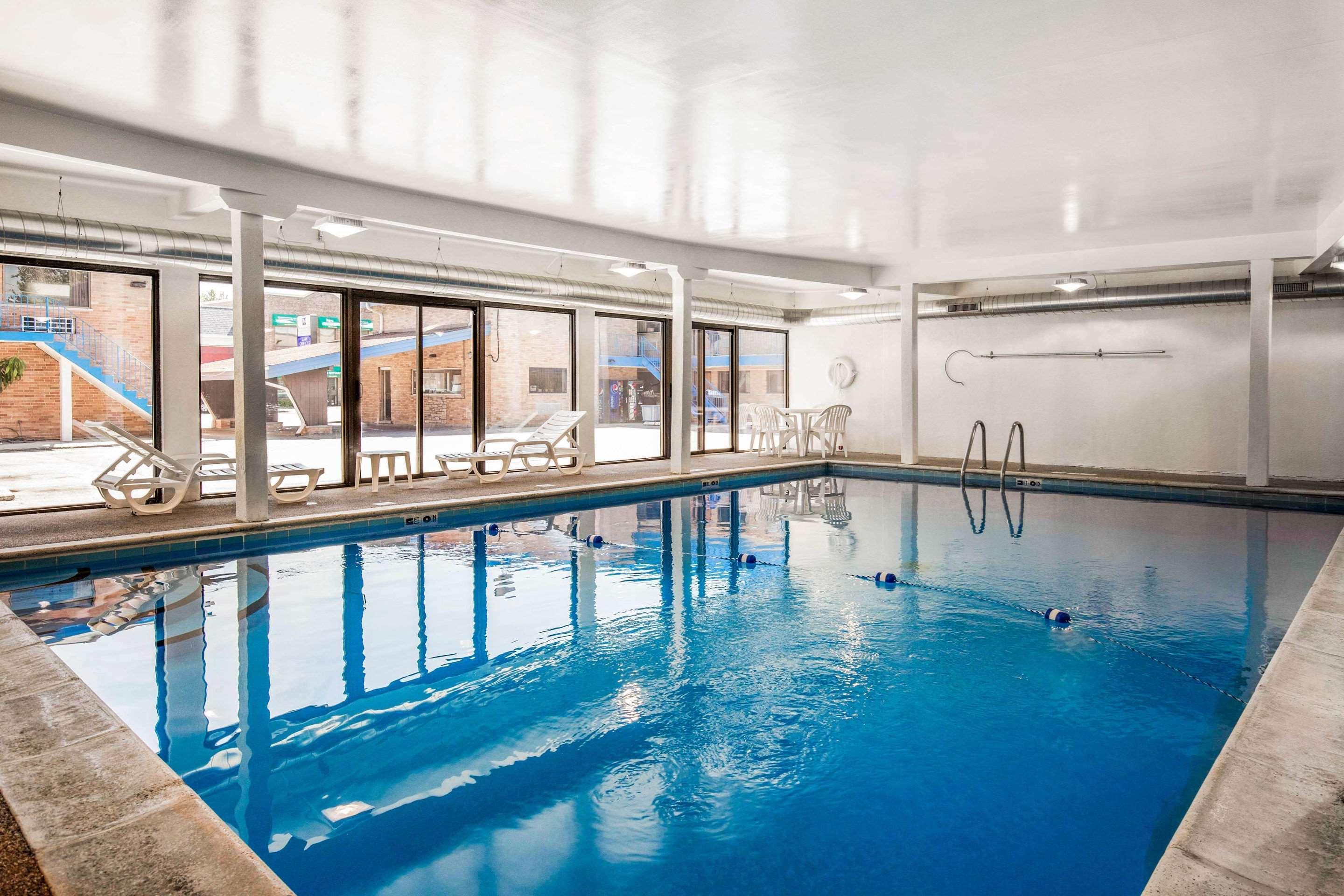 Inn Rodeway - La Grange 2*