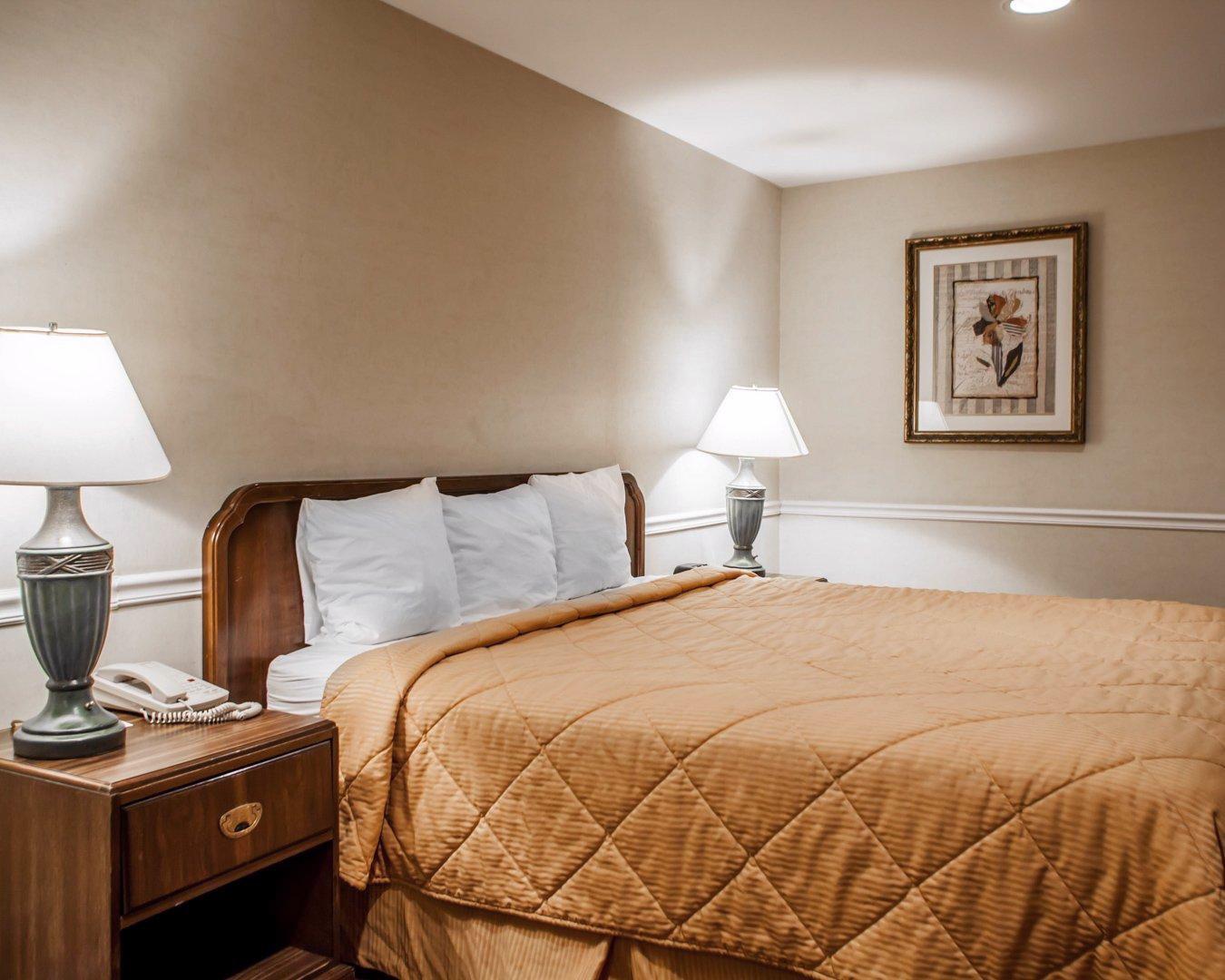 Rodeway - La Grange Inn Lyons
